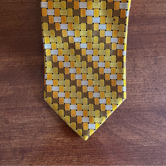 Gold Paul Fredrick Basket Weave - Picture 3 of 5